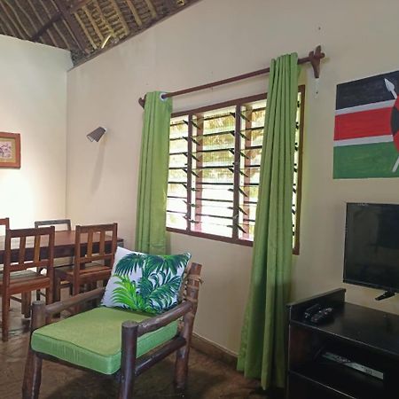 Oasis Diani Beach Villas Екстер'єр фото